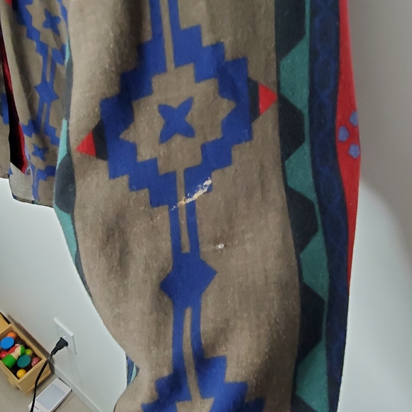 VINTAGE Aztec pattern button up - Picture 5 of 7